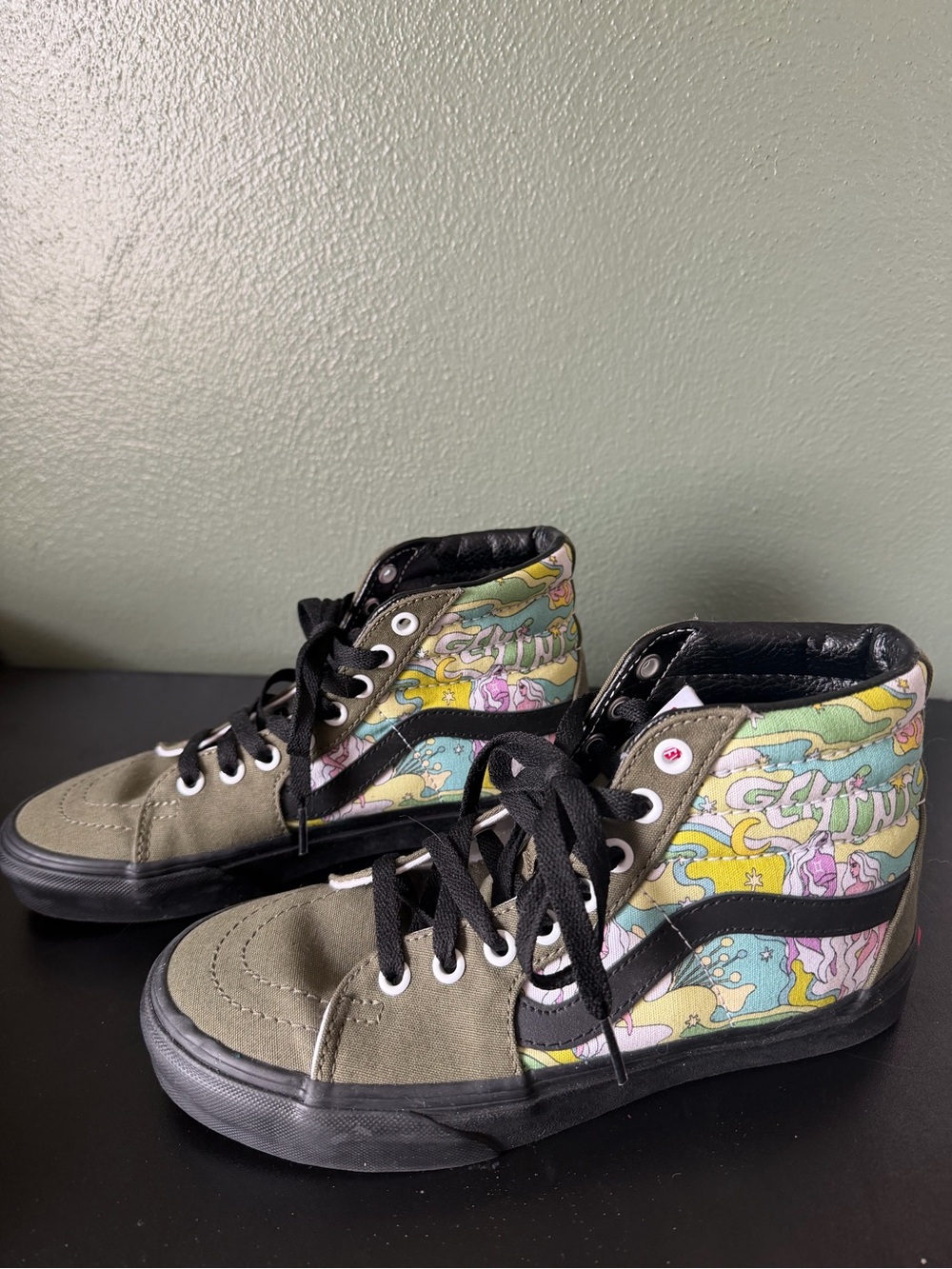 Vans High-Top Sneakers in Olive, Black & Multicolor Gemini print  women size 7